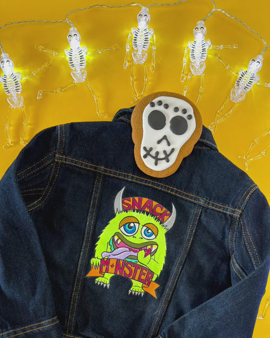 Video of stop motion for Stoofy's hand-painted Snack Monster toddler's jacket. Designed and painted by UK artist, Stoofy. One of one, limited edition. design and copyright owned by Stoofy