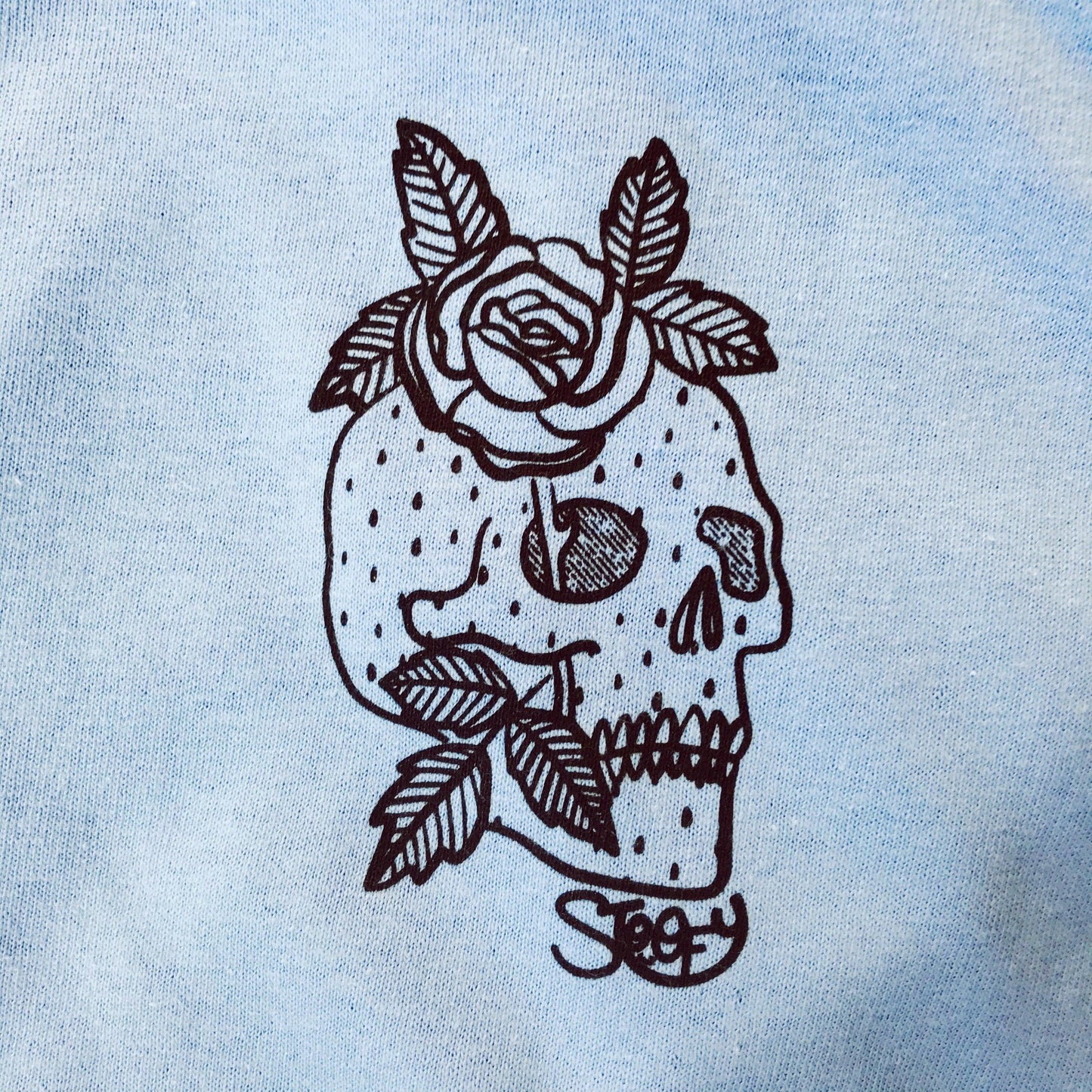 “Strawberry Skull” T-shirt - STOOFY