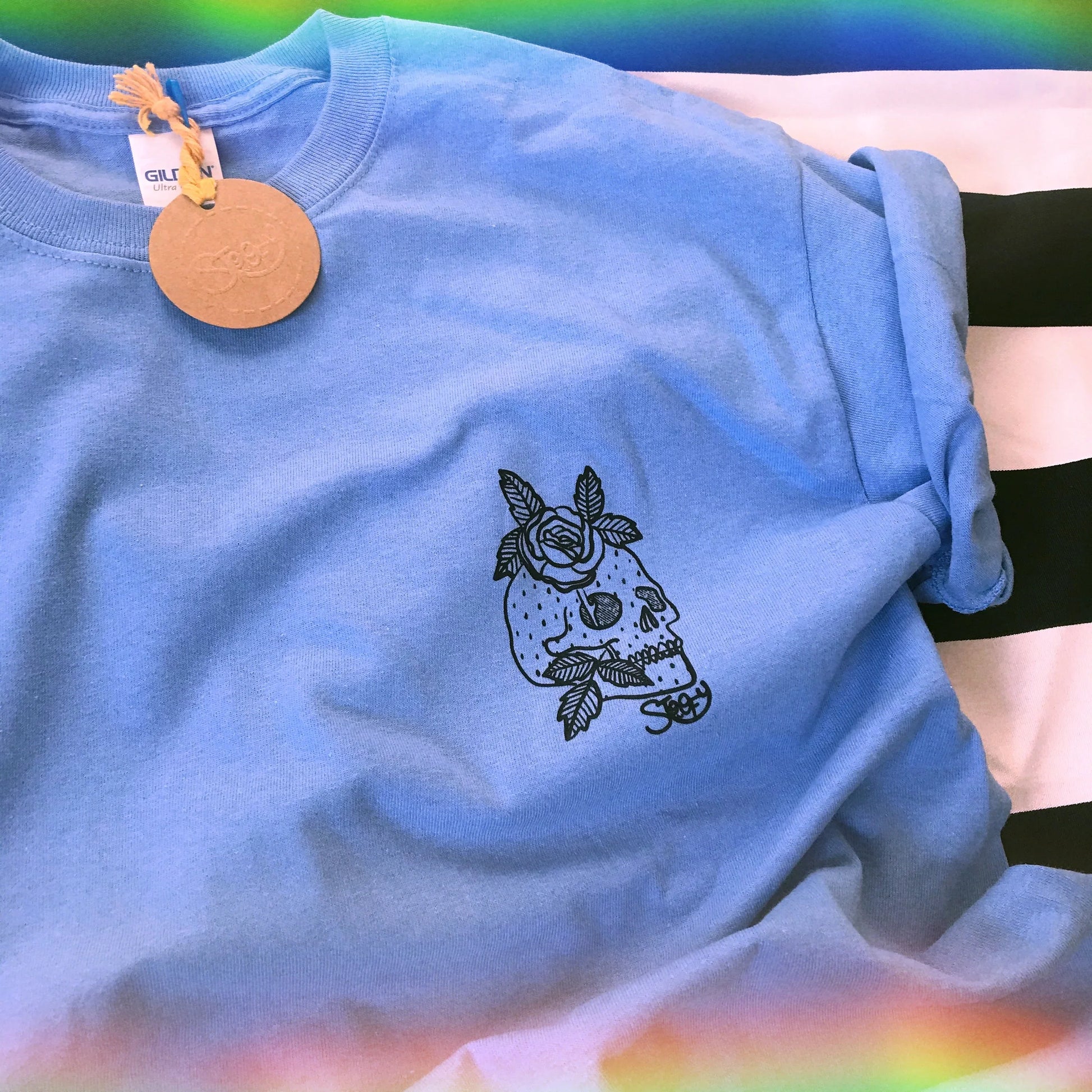 “Strawberry Skull” T-shirt - STOOFY